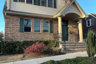 60 Arlington St, Mineola, NY 11501 - Photo 2