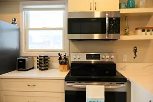 38 Woodridge Rd, Hampton Bays, NY 11946 - Photo 10