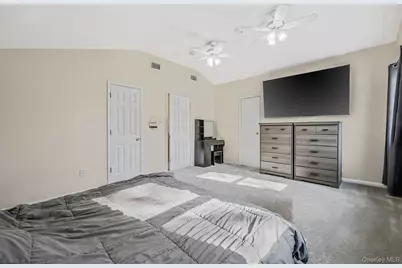 19 Osborne Avenue, Mount Sinai, NY 11766 - Photo 20