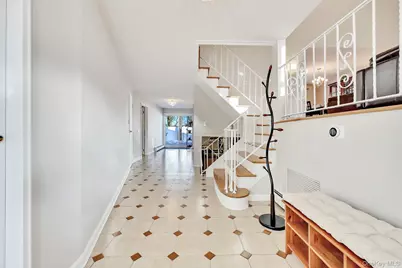 15 Lafayette Drive, Woodmere, NY 11598 - Photo 4