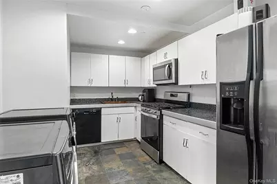 23 Water Grant Street #8E, Yonkers, NY 10701 - Photo 2