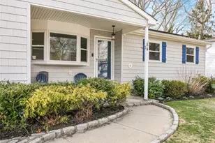 84 Bieselin Rd, Bellport, NY 11713 - Photo 2