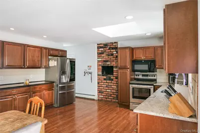 84 Bieselin Road, Bellport, NY 11713 - Photo 6