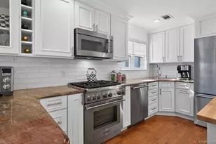 211 Barton Ave, Melville, NY 11747 - Photo 6