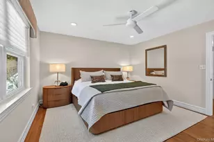 211 Barton Ave, Melville, NY 11747 - Photo 28