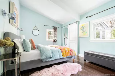 87 Washington Heights Avenue, Hampton Bays, NY 11946 - Photo 20