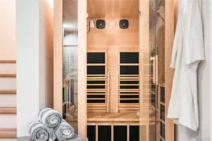 87 Washington Heights Ave, Hampton Bays, NY 11946 - Photo 26