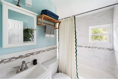 87 Washington Heights Avenue, Hampton Bays, NY 11946 - Photo 24