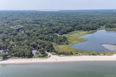 87 Washington Heights Avenue, Hampton Bays, NY 11946 - Photo 42