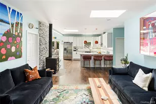 87 Washington Heights Ave, Hampton Bays, NY 11946 - Photo 14