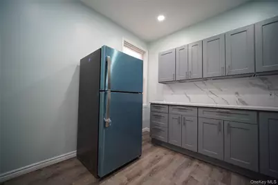 723 E 227th Street, Bronx, NY 10466 - Photo 2