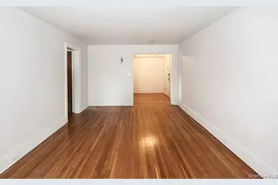 1 Ascot Ridge #1A, Great Neck, NY 11021 - Photo 4