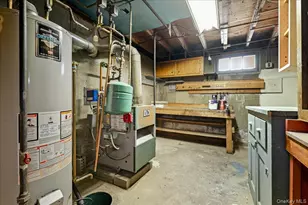 26 Terrace Ave, Floral Park, NY 11001 - Photo 32