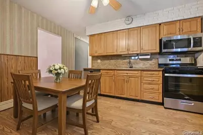 26 Terrace Avenue, Floral Park, NY 11001 - Photo 10