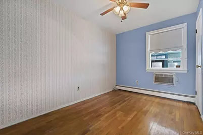 26 Terrace Avenue, Floral Park, NY 11001 - Photo 16