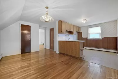 26 Terrace Avenue, Floral Park, NY 11001 - Photo 8