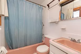 178 Beach St, Bronx, NY 10464 - Photo 4