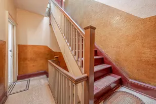 21-20 22nd Rd, Astoria, NY 11105 - Photo 16