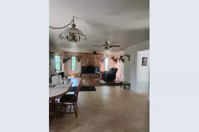 38 Maria Court, Holbrook, NY 11741 - Photo 16