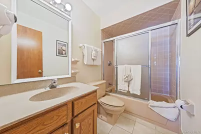 131 S Emerson Avenue #216, Montauk, NY 11954 - Photo 10