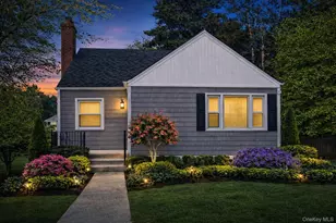 321 Oakford St, West Hempstead, NY 11552 - Photo 14