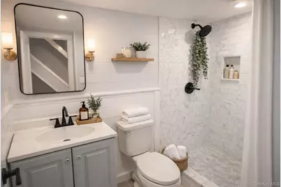 321 Oakford Street, West Hempstead, NY 11552 - Photo 6