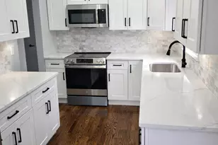 321 Oakford St, West Hempstead, NY 11552 - Photo 2