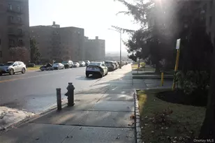 87-30 204th St, Hollis, NY 11423 - Photo 4