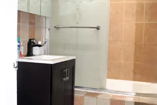 87-30 204th St, Hollis, NY 11423 - Photo 10