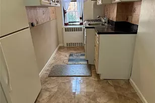 67-35 Yellowstone Blvd, Forest Hills, NY 11375 - Photo 12