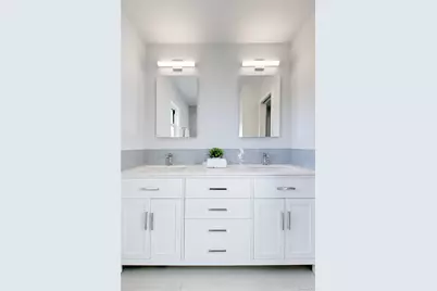 26 Marlin Lane, Port Washington, NY 11050 - Photo 20