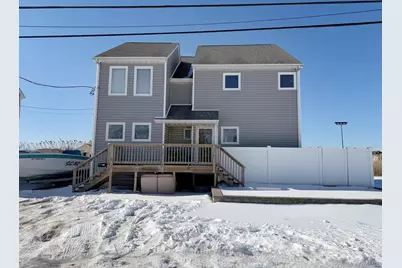 891 S Bay Street, Lindenhurst, NY 11757 - Photo 2