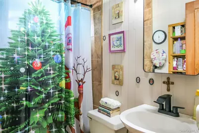 15 Private Road, Medford, NY 11763 - Photo 8