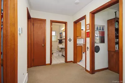 82 Sleight Plass Road, Poughkeepsie, NY 12603 - Photo 28