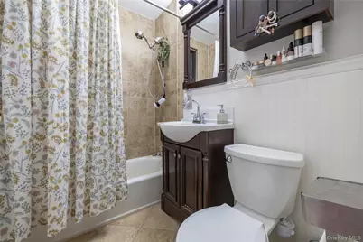 1 Jefferson Avenue #A12, Rockville Centre, NY 11570 - Photo 12