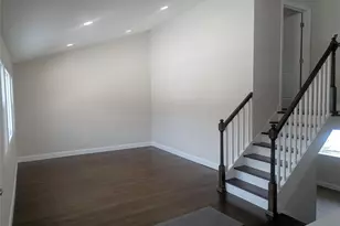 1550 N Gardiner Dr, Bay Shore, NY 11706 - Photo 12