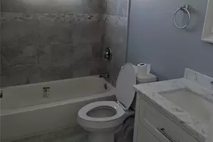 1550 N Gardiner Dr, Bay Shore, NY 11706 - Photo 6