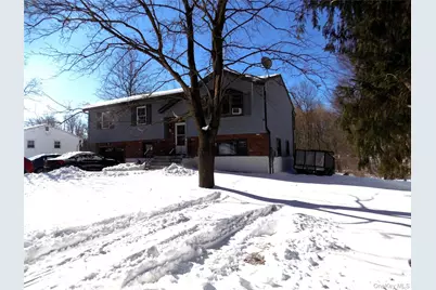 16 Baldwin Drive, Wappingers Falls, NY 12590 - Photo 2