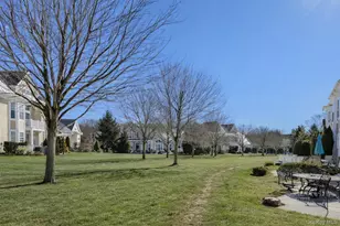 17 Sonata Ct, Lake Grove, NY 11755 - Photo 24