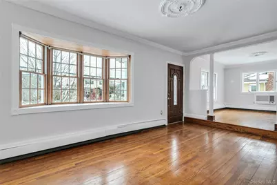 98 Moore Avenue, Oceanside, NY 11572 - Photo 4