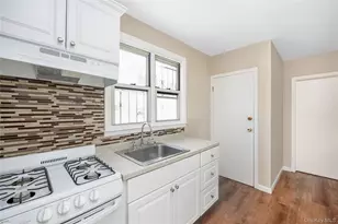 85-15 151st St, Jamaica Hills, NY 11435 - Photo 10