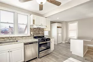 85-15 151st St, Jamaica Hills, NY 11435 - Photo 16