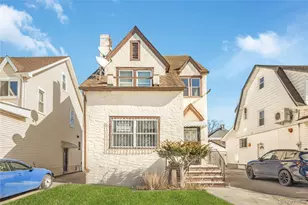 85-15 151st St, Jamaica Hills, NY 11435 - Photo 2