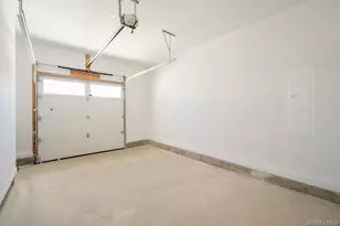 38 Pond Ln, Levittown, NY 11756 - Photo 40