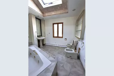 342 Everard Street, Dix Hills, NY 11746 - Photo 14