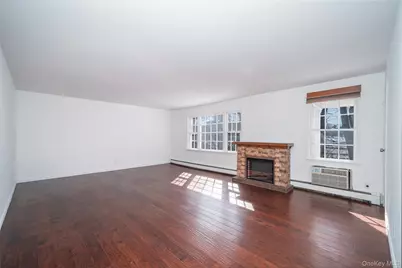 172 Lawrence Park Terrace #172, Bronxville, NY 10708 - Photo 4