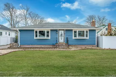6 Rugby Drive, Shirley, NY 11967 - Photo 4