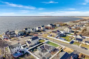 6 Rugby Dr, Shirley, NY 11967 - Photo 2