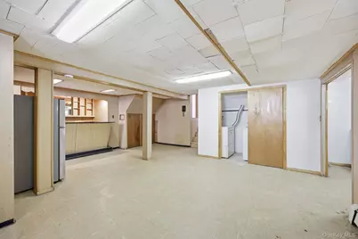 87 Executive Drive, New Hyde Park, NY 11040 - Photo 22