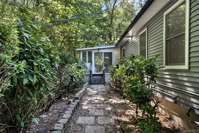 644 Bread and Cheese Hollow Road, Northport, NY 11768 - Photo 20